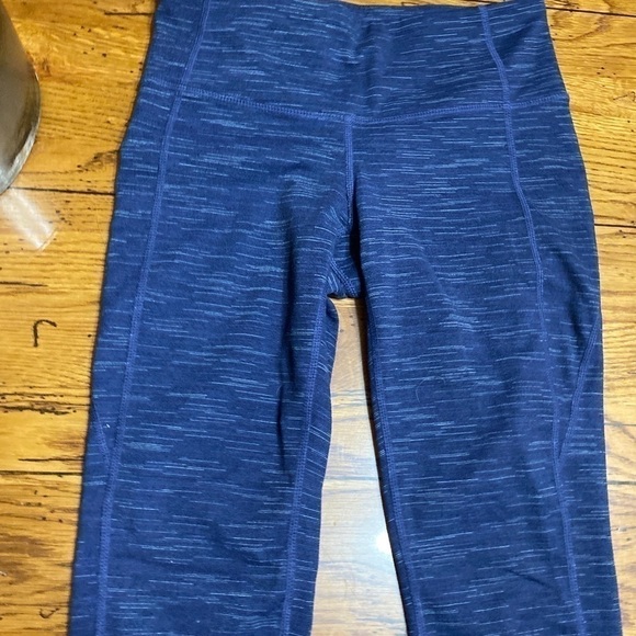athleta Chaturanga Tight Mid Rise Jacquard Blue Gray Leggings size XSmall. - Picture 3 of 9